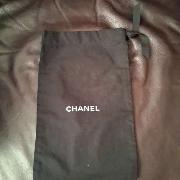 4xCHANEL Parfums Black Velvet Cosmetic Makeup Bag,Magnetic Box,Dust Bag New - Picture 6 of 7